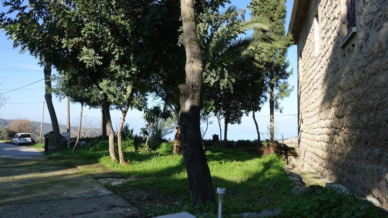 Вилла The Old Olive Mill House Aegae Экстерьер фото